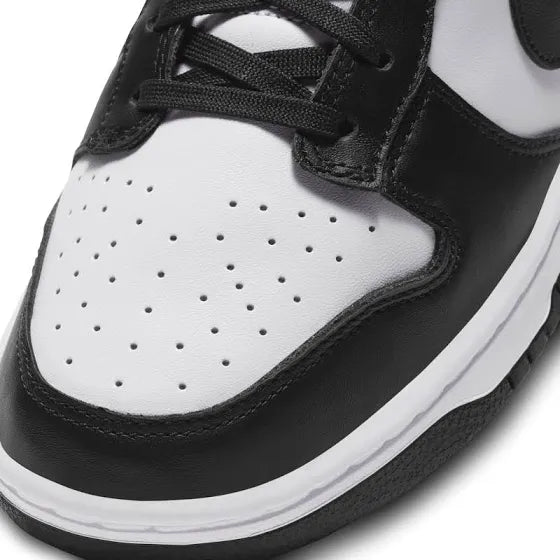 NIKE DUNK LOW PANDA