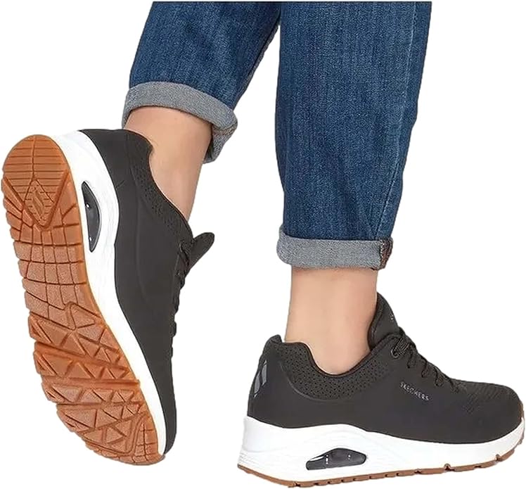 SKECHERS -STAND ON AIR