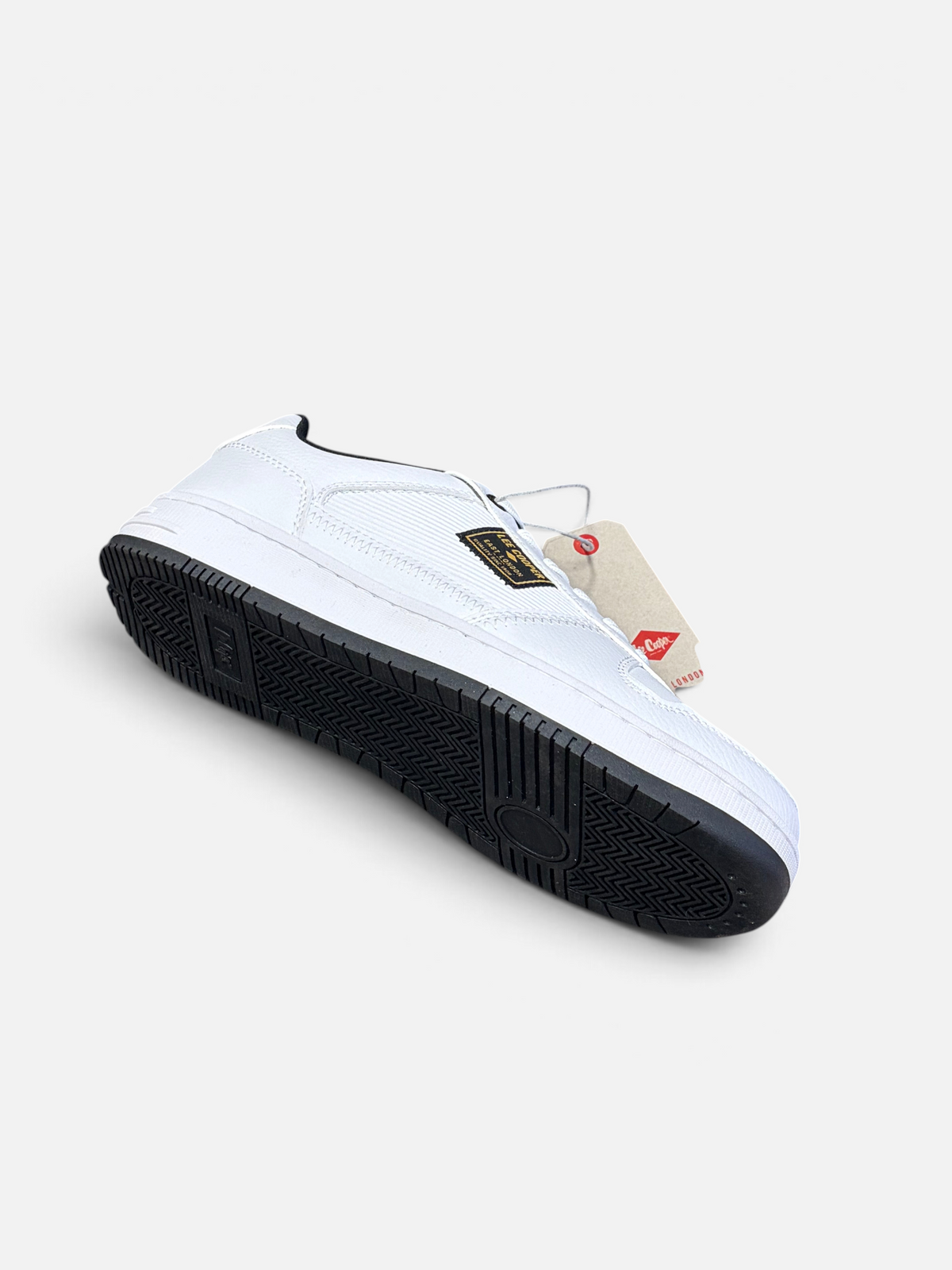 Sneakers bianche da uomo Alex Calzature Le Cooper con suola nera a contrasto e logo laterale