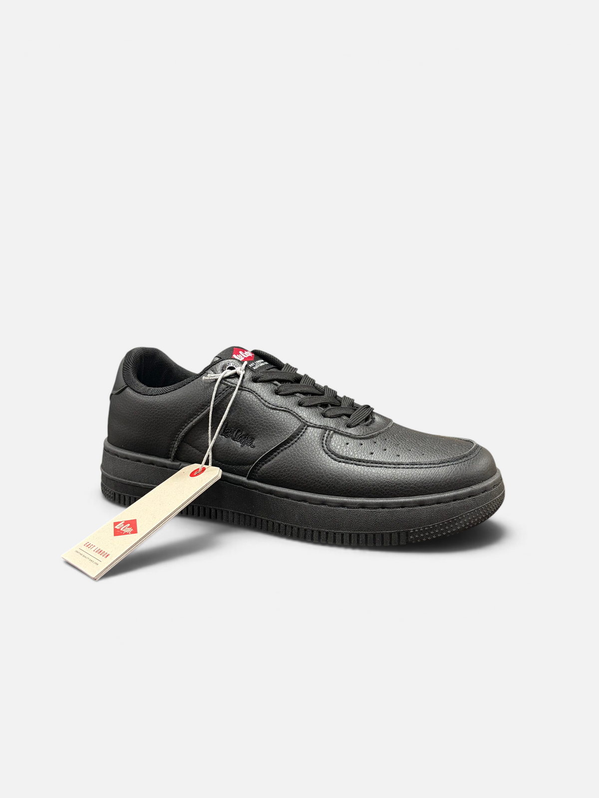 Sneakers Oxford Le Cooper da uomo in pelle sintetica nera con etichetta del brand Alex Calzature