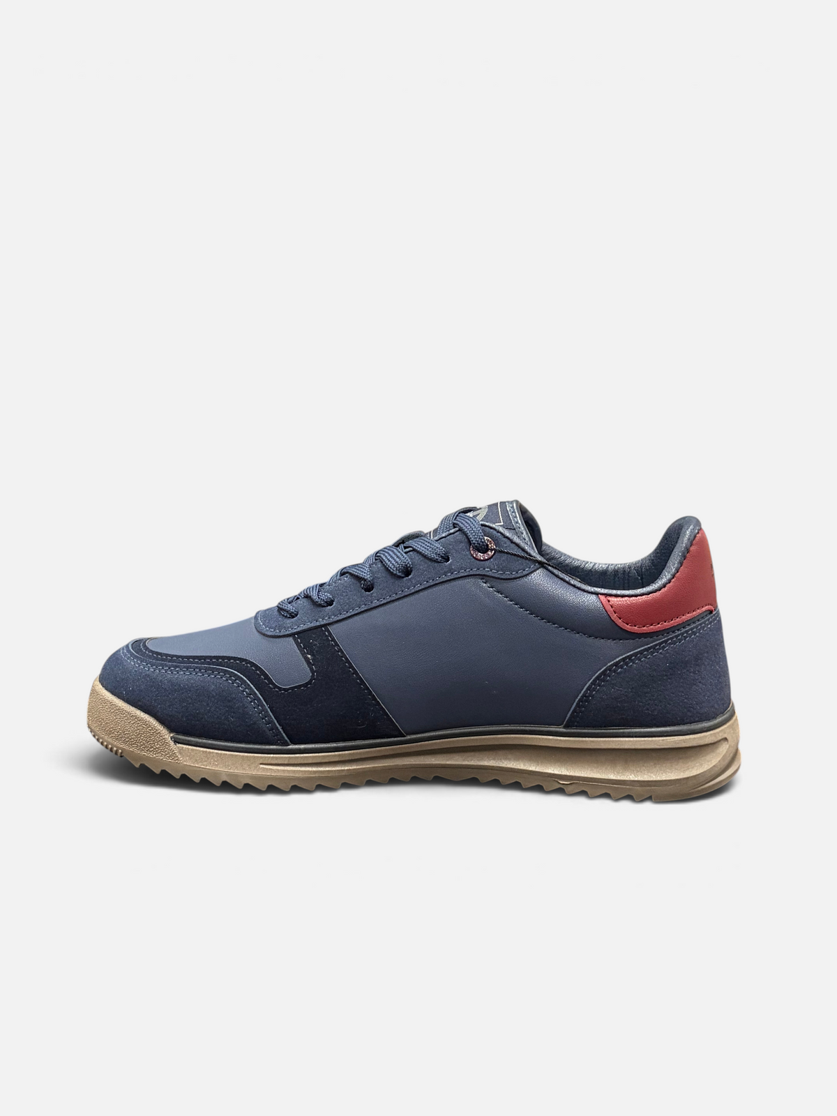 Sneakers da uomo Enrico Coveri modello Claus di Alex Calzature in blu con dettagli in camoscio e tallone rosso