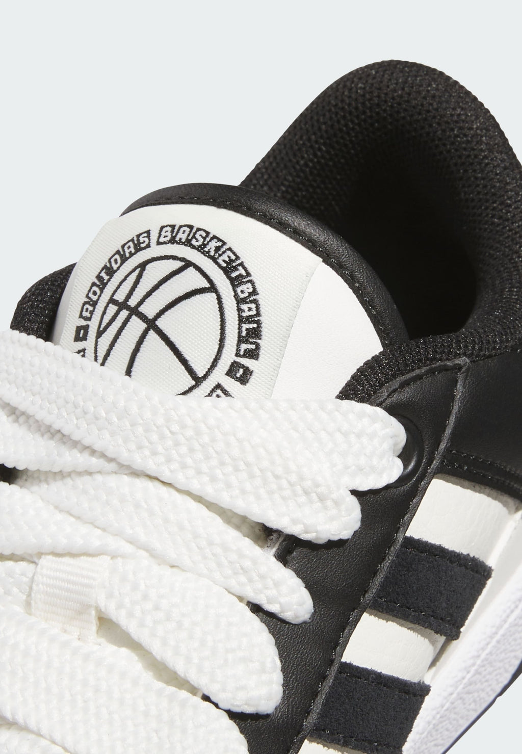 ADIDAS - RAPID COURT LOW J