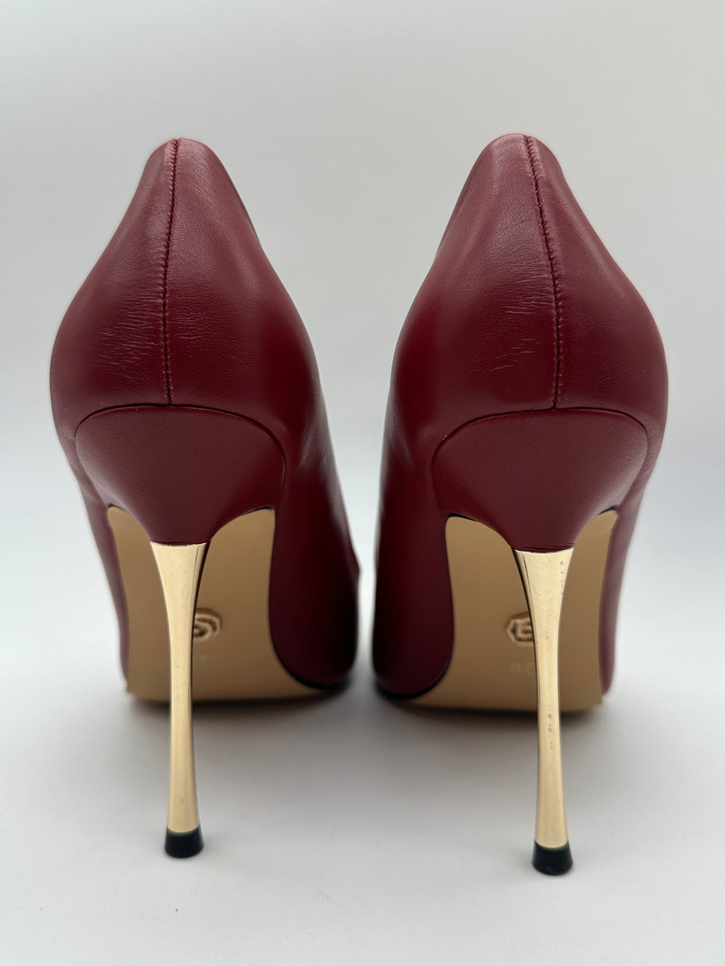 Gold & Gold - Tacco a stiletto effetto scultura Nero/Rosso