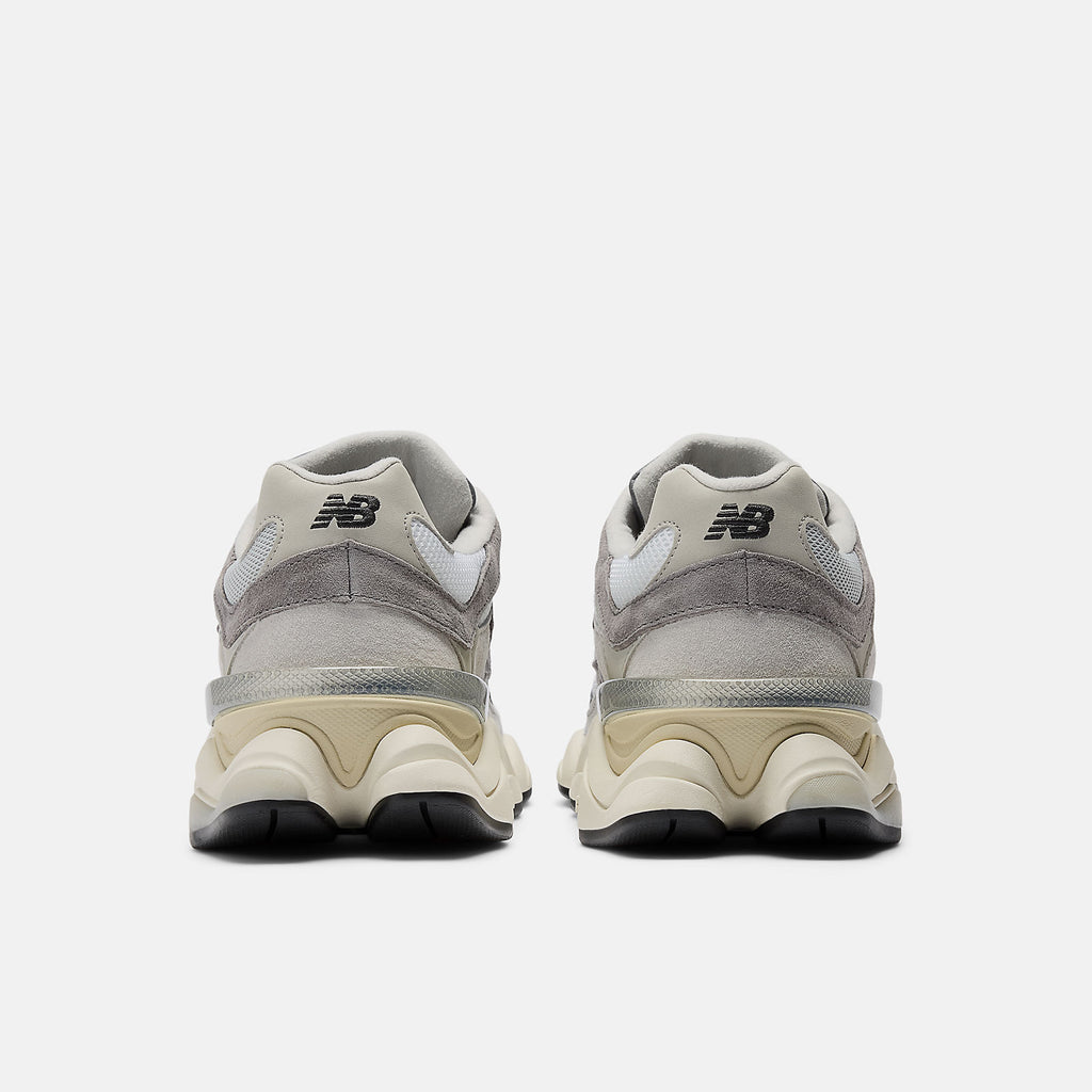 NEW BALANCE  9060