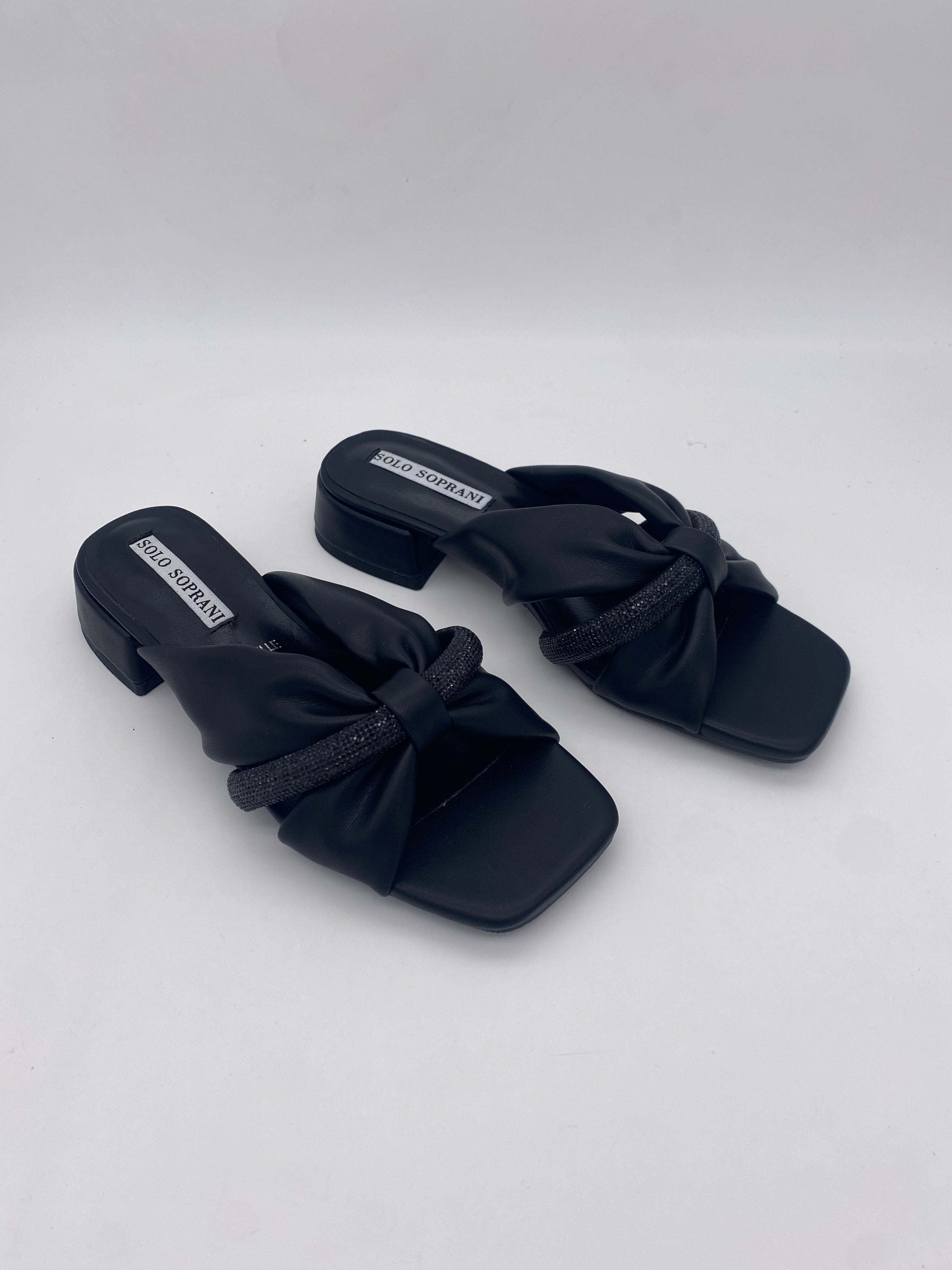 SOLO SOPRANI - Sandalo Basso Nero in Pelle - Donna