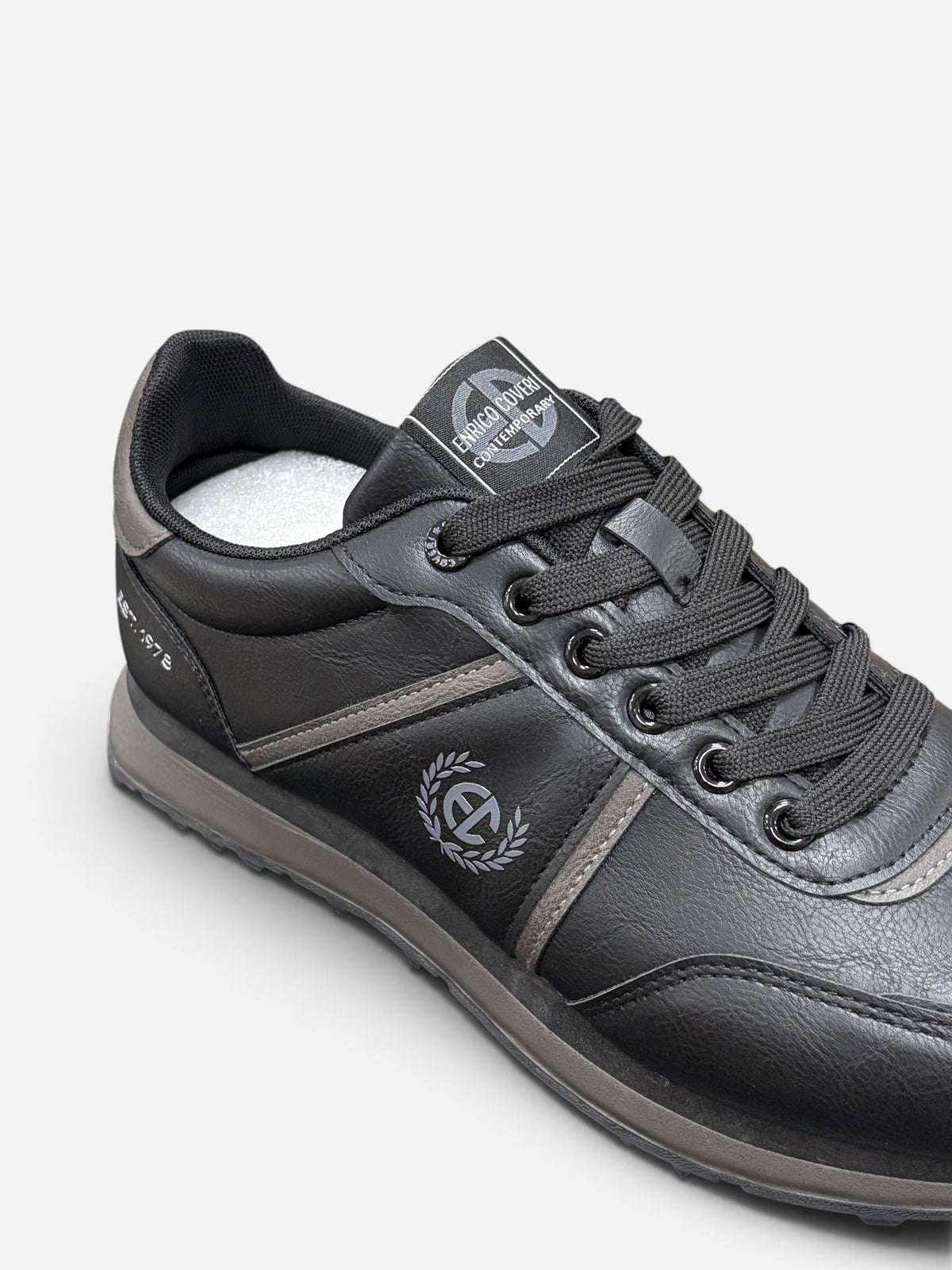 Sneakers uomo Enrico Coveri Gordon nere in ecopelle con dettagli grigi e logo Alex Calzature