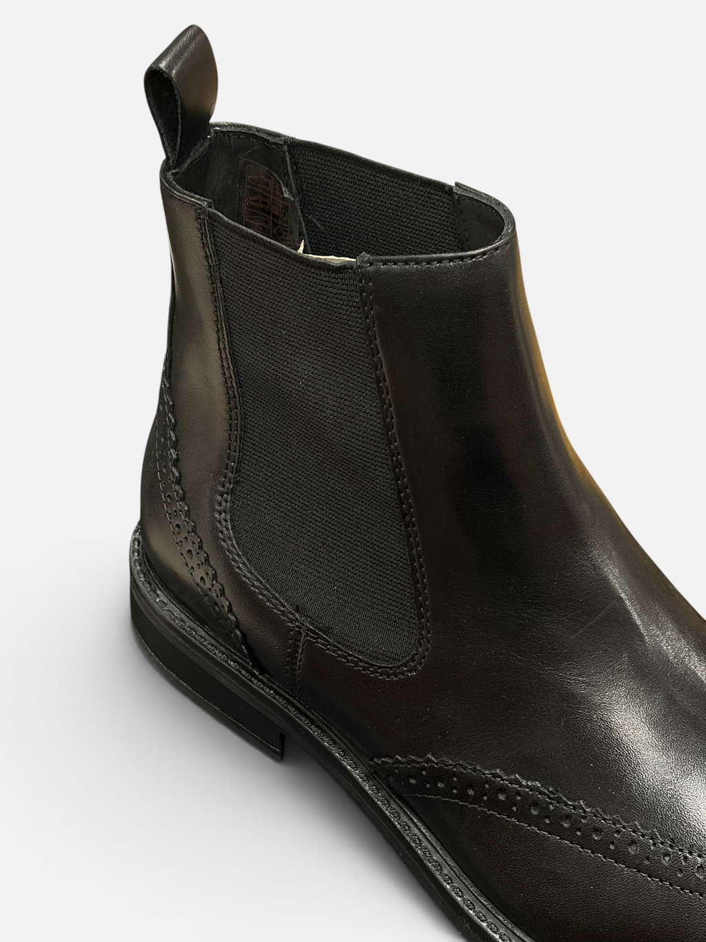 Stivaletto Chelsea da uomo Enrico Coveri Proton in pelle nera con dettagli brogue e inserti elastici Alex Calzature