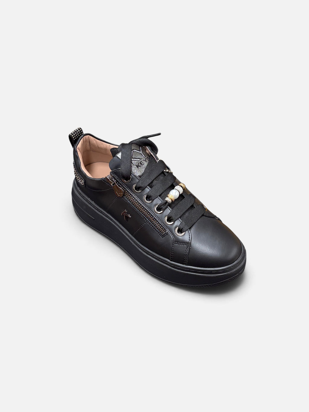 Sneakers Alex Calzature KEYS da donna in pelle nera con lacci decorati, zip laterale e suola platform