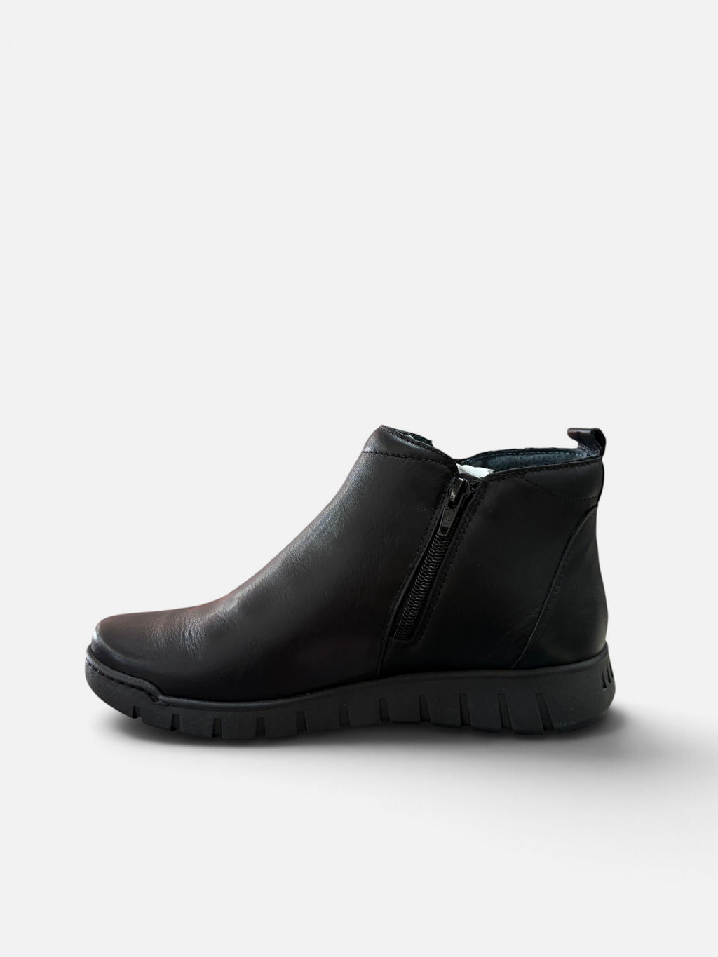 Stivaletto donna Easy'n Rose nero in pelle con chiusura a zip laterale, disponibile da Alex Calzature