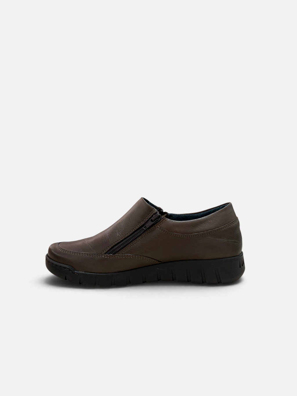 Scarpa slip-on Easy'n Rose da donna in pelle marrone con chiusura a zip laterale, venduta da Alex Calzature