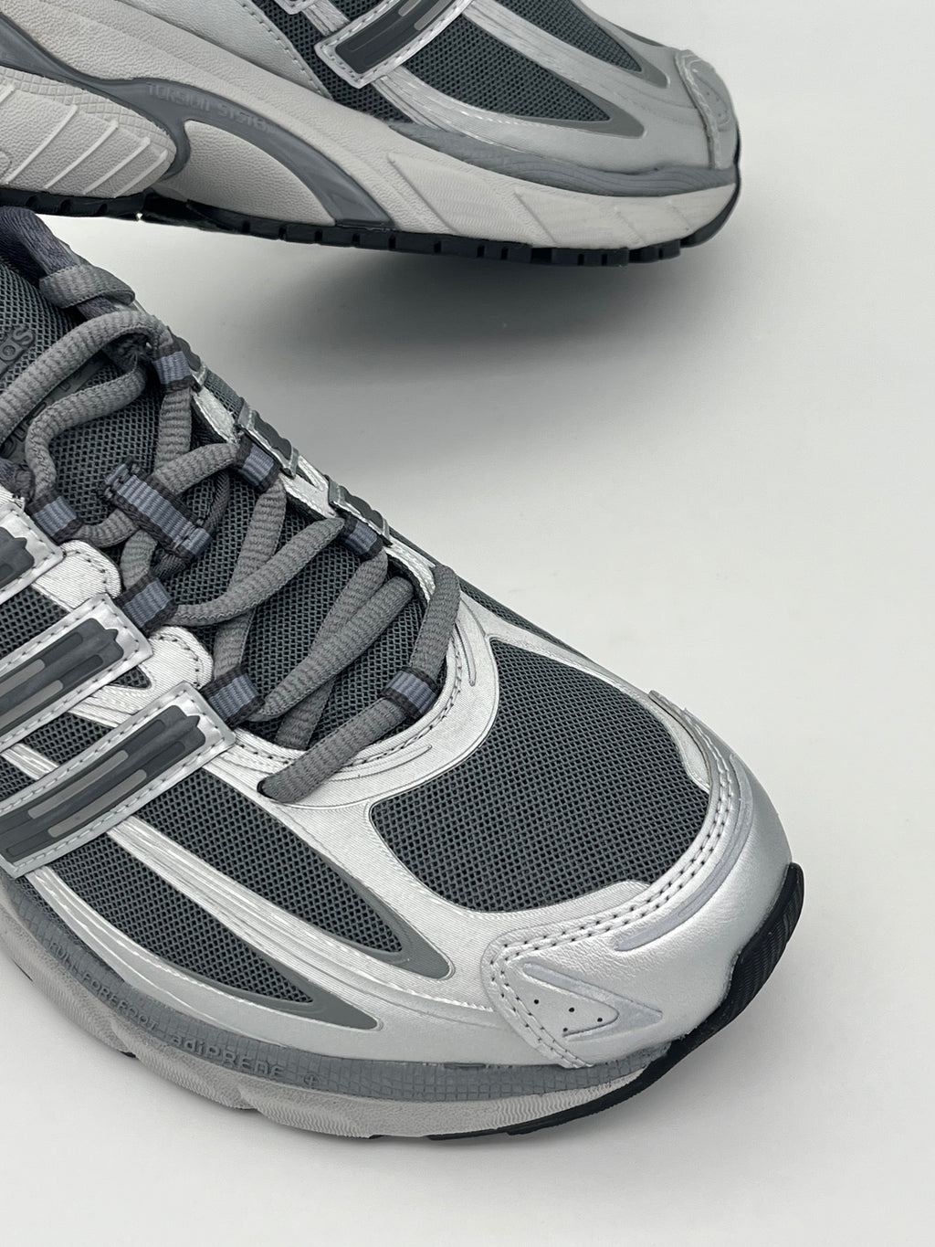 ADIDAS - ADISTAR CUSHION - IG6927