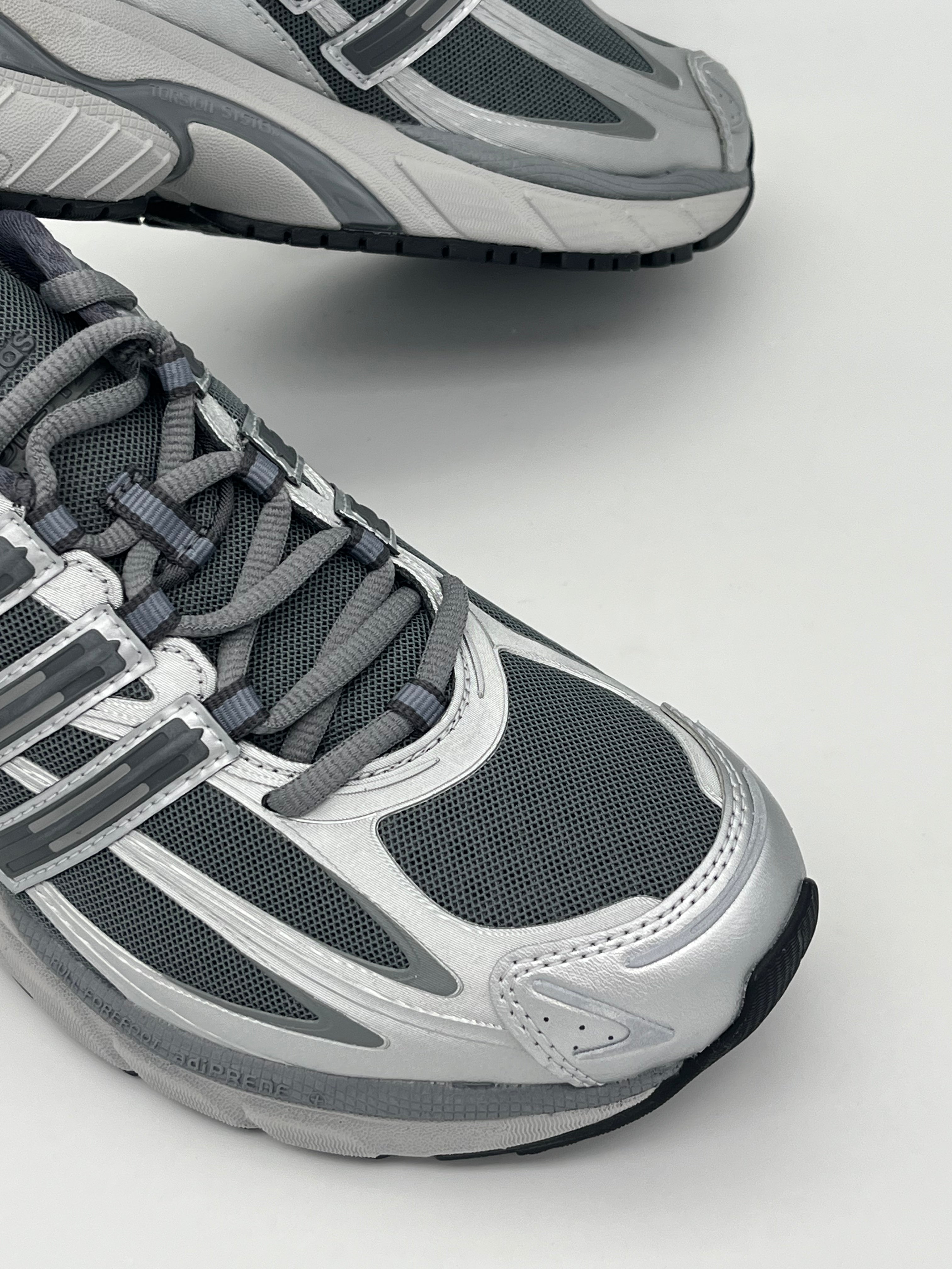 ADIDAS - ADISTAR CUSHION - IG6927