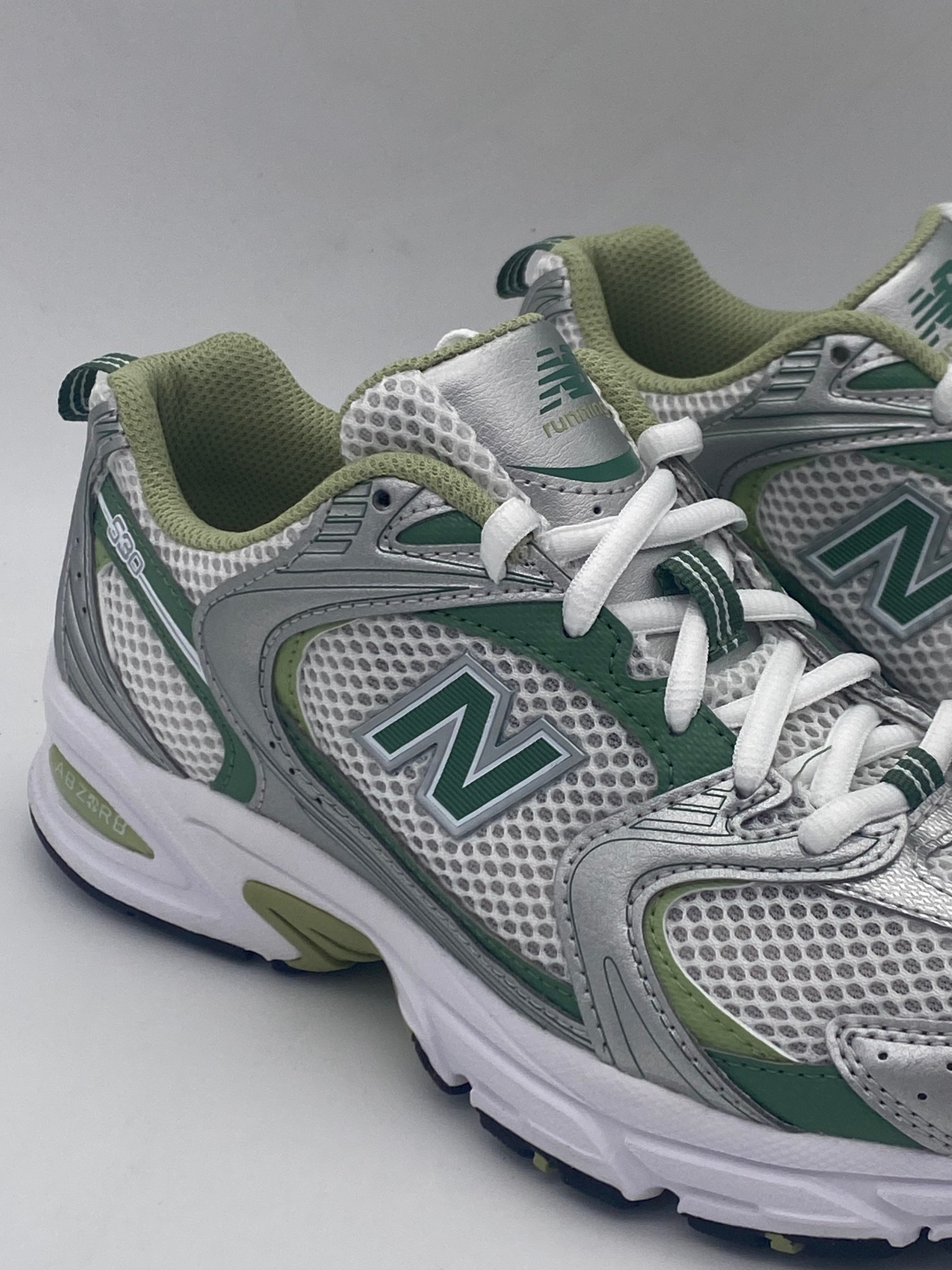 NEW BALANCE 740 - Sneakers VERDE/BLU - DONNA