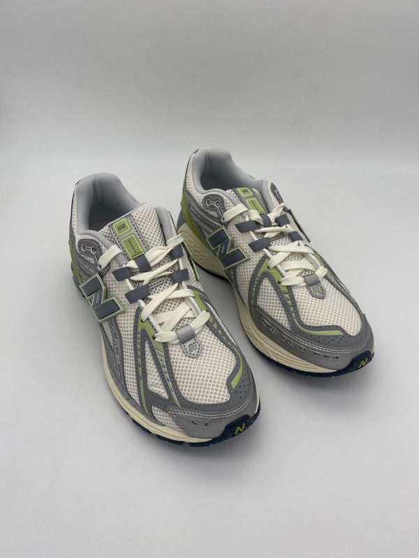 NEW BALANCE 1906 R - VERDE