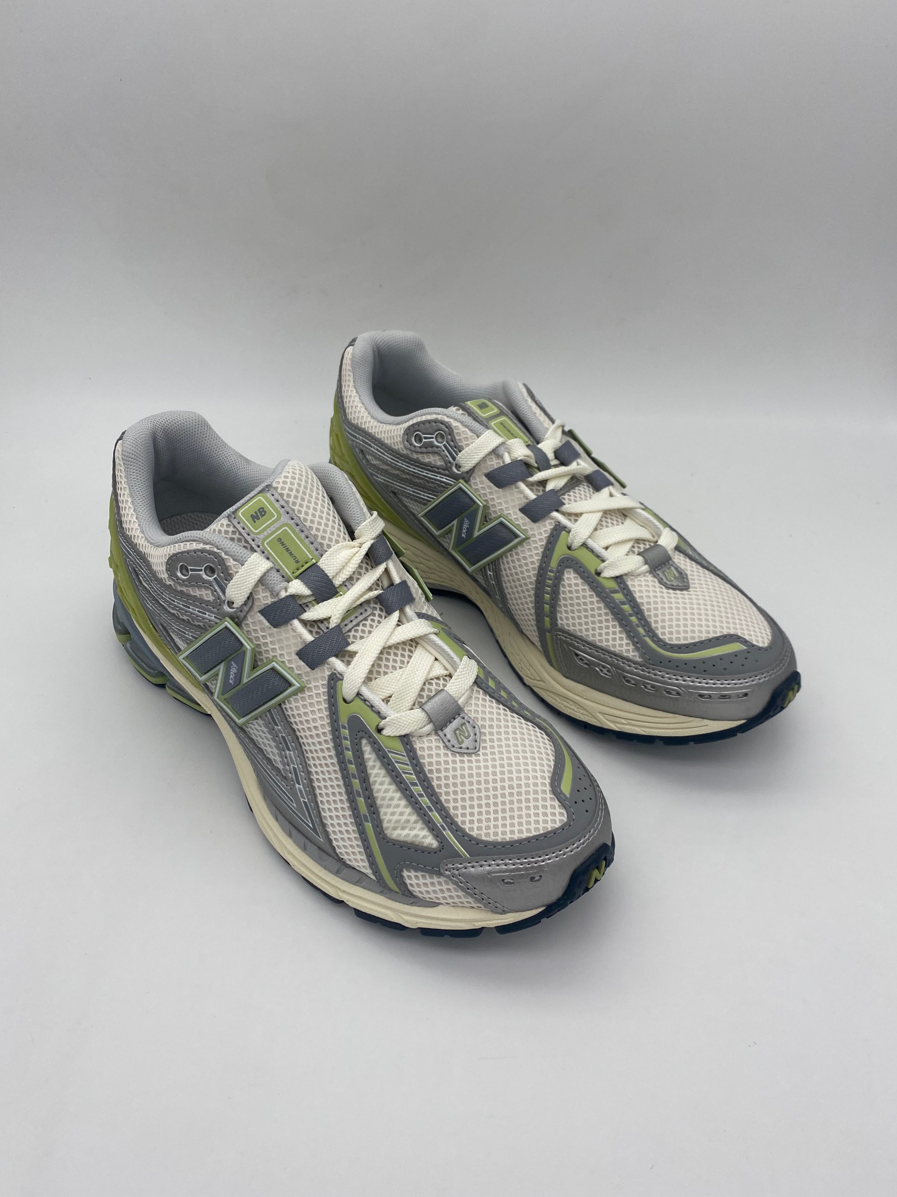 NEW BALANCE 1906 R - VERDE