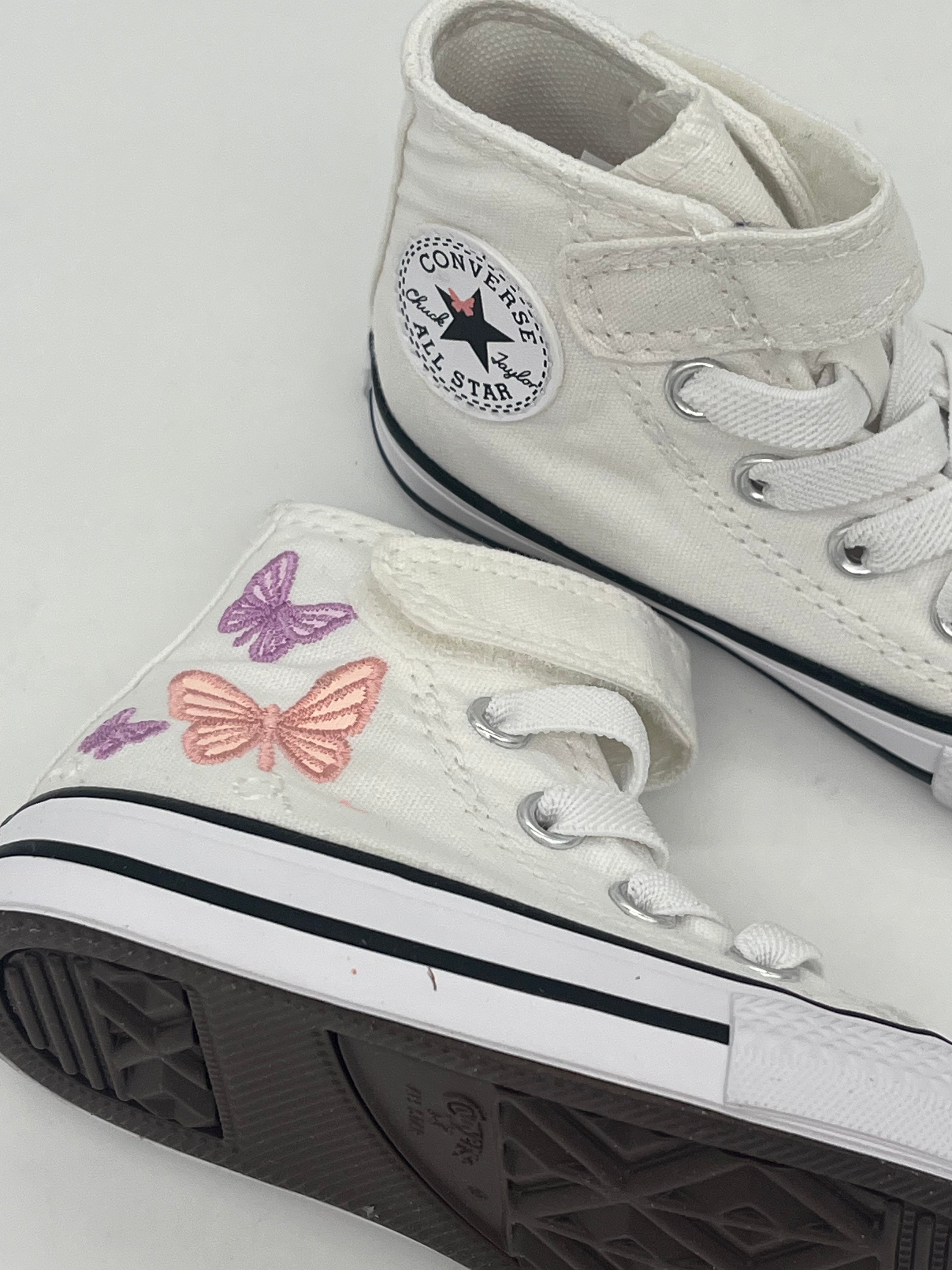 CONVERSE - Chuk Taylor All Star Butterflies