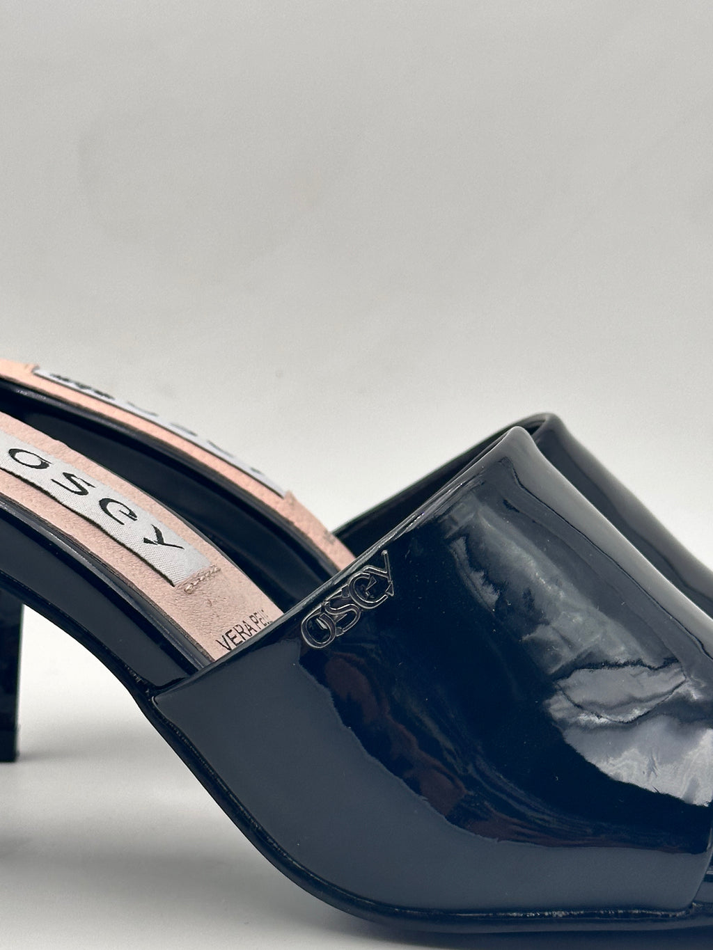 OSEY - Sandalo Fascia effetto Vernice