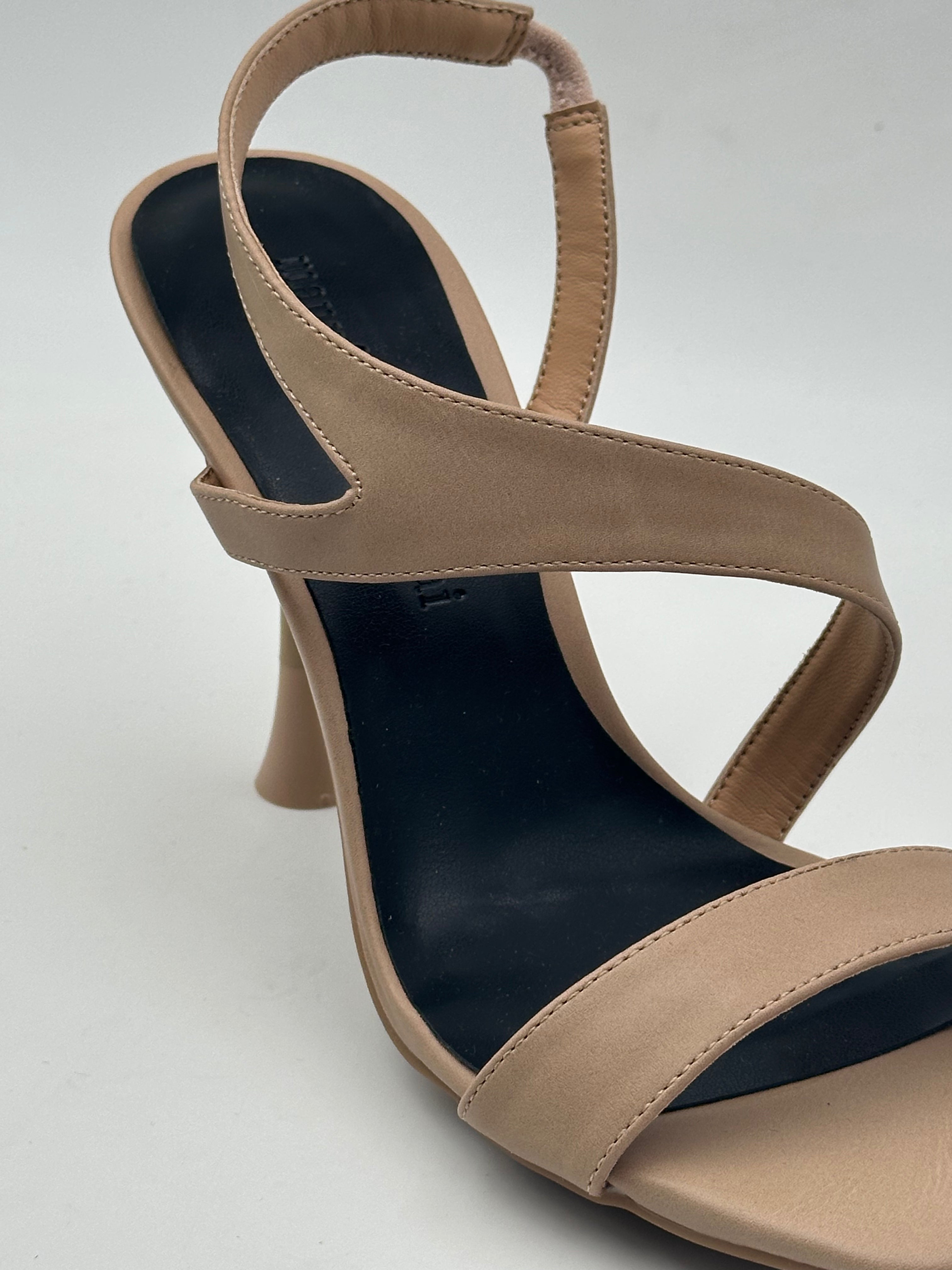 Manufacture D'Essai - Sandalo Deserto - VO573