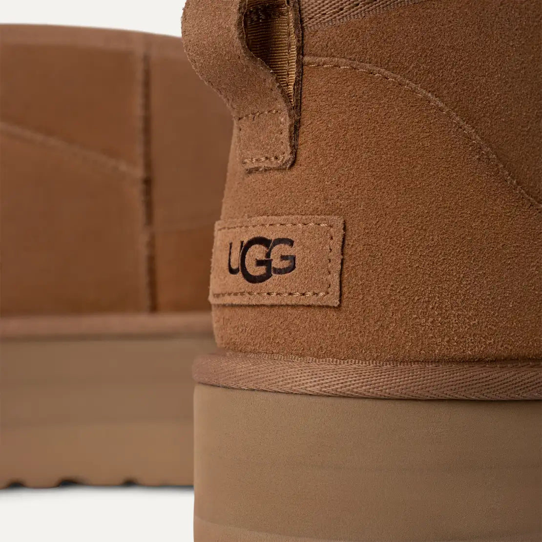 UGG - W CLASSIC ULTRA MINI PLATFORM