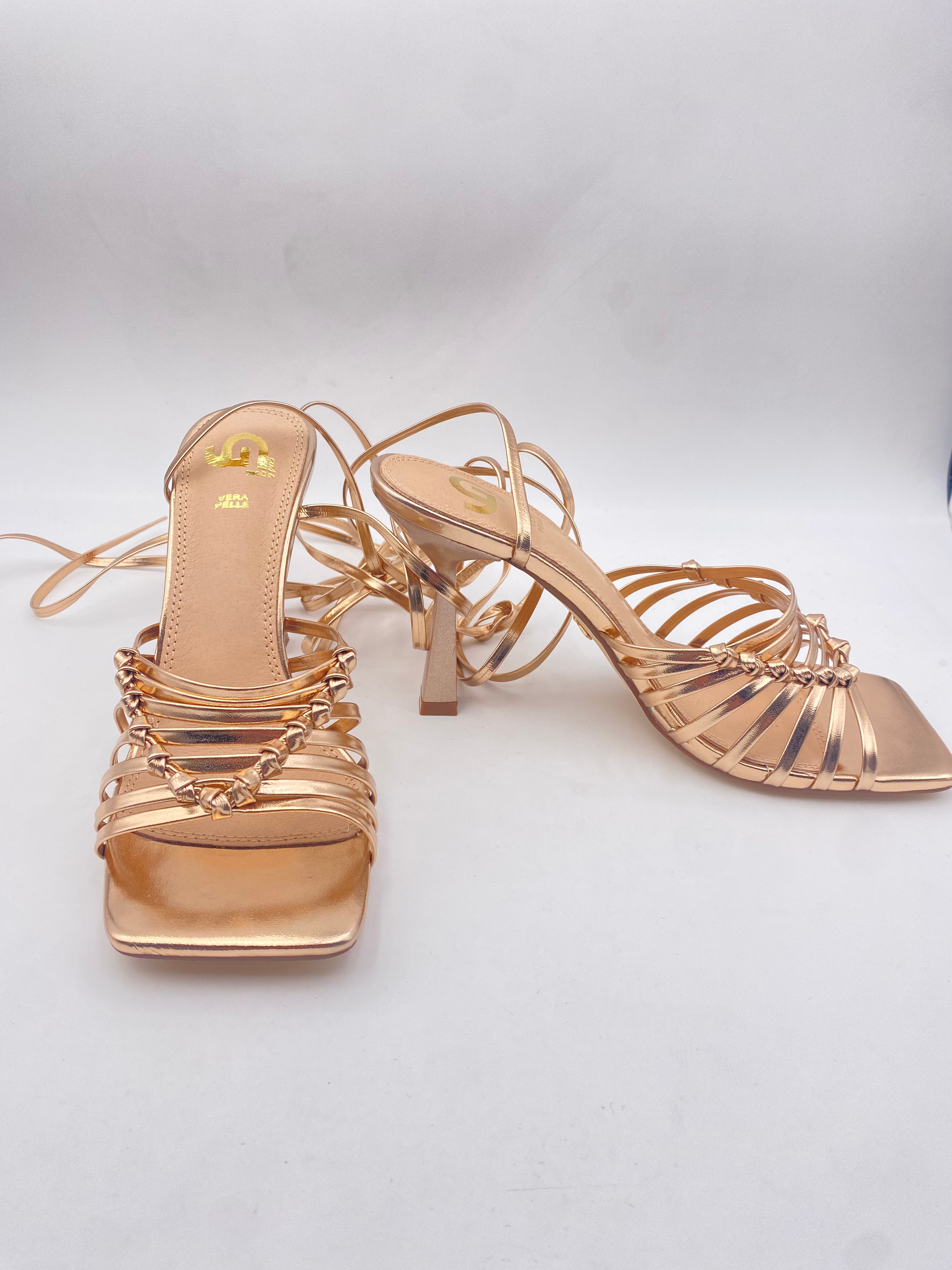 Gold&Gold - Sandalo in pelle con Tacco - Donna