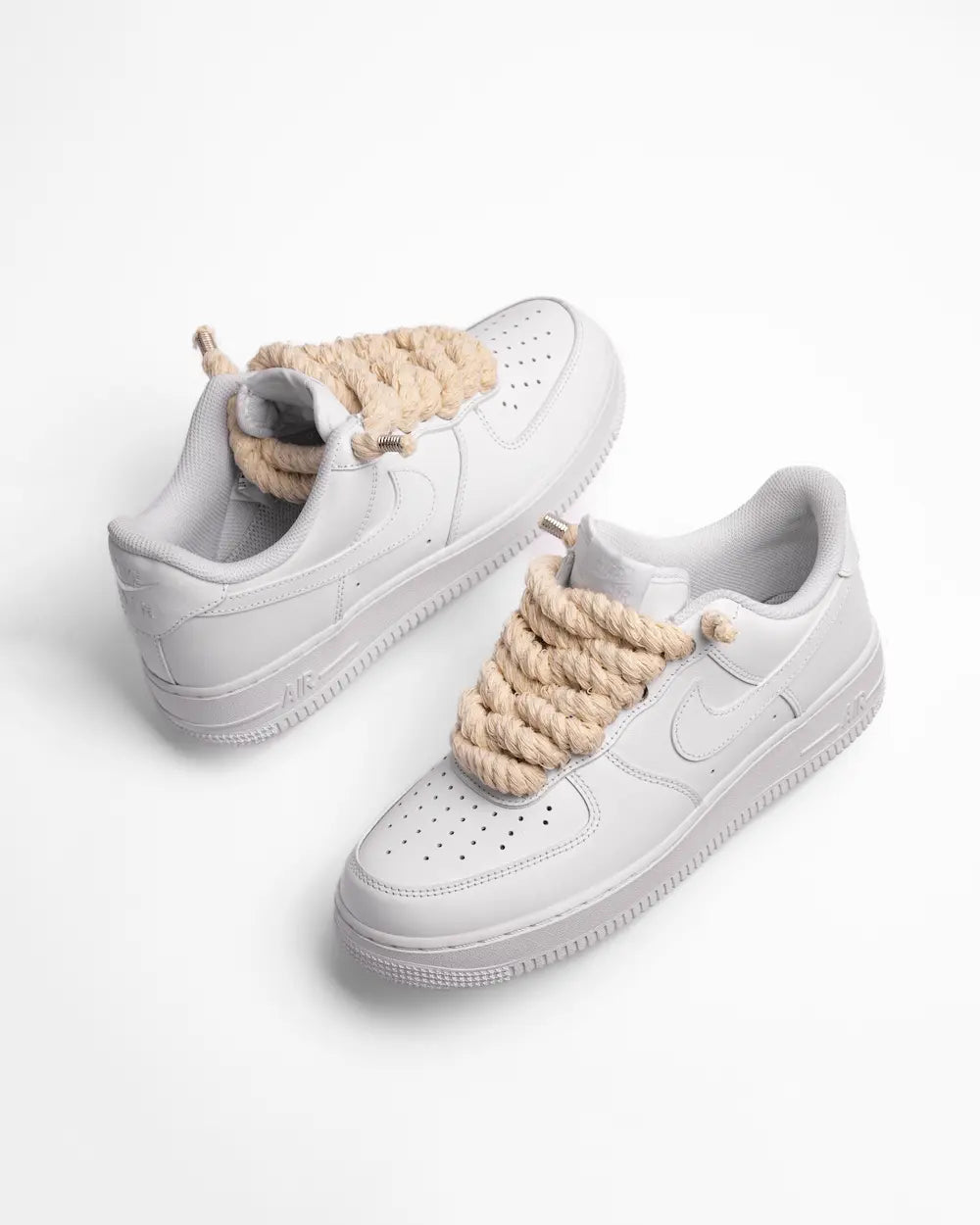NIKE - AIR FORCE 1 LE