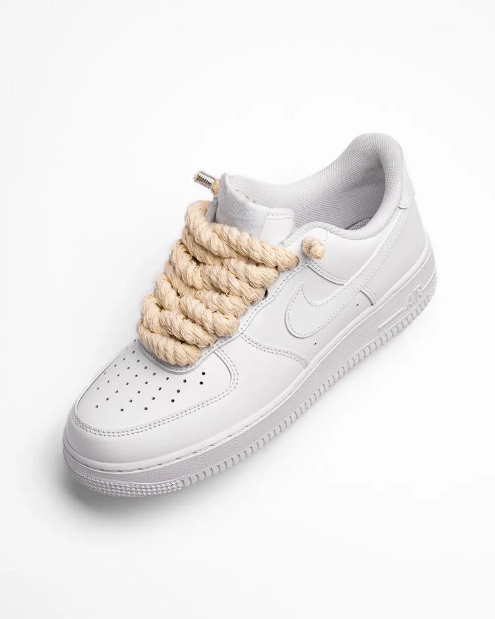 NIKE - AIR FORCE 1 LE