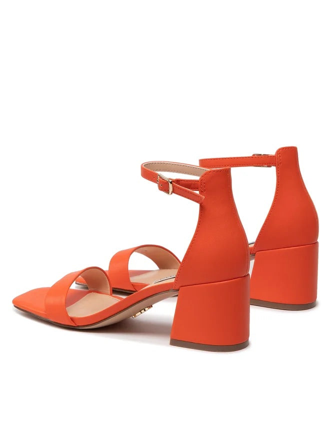 Steve Madden - LOW TIDE