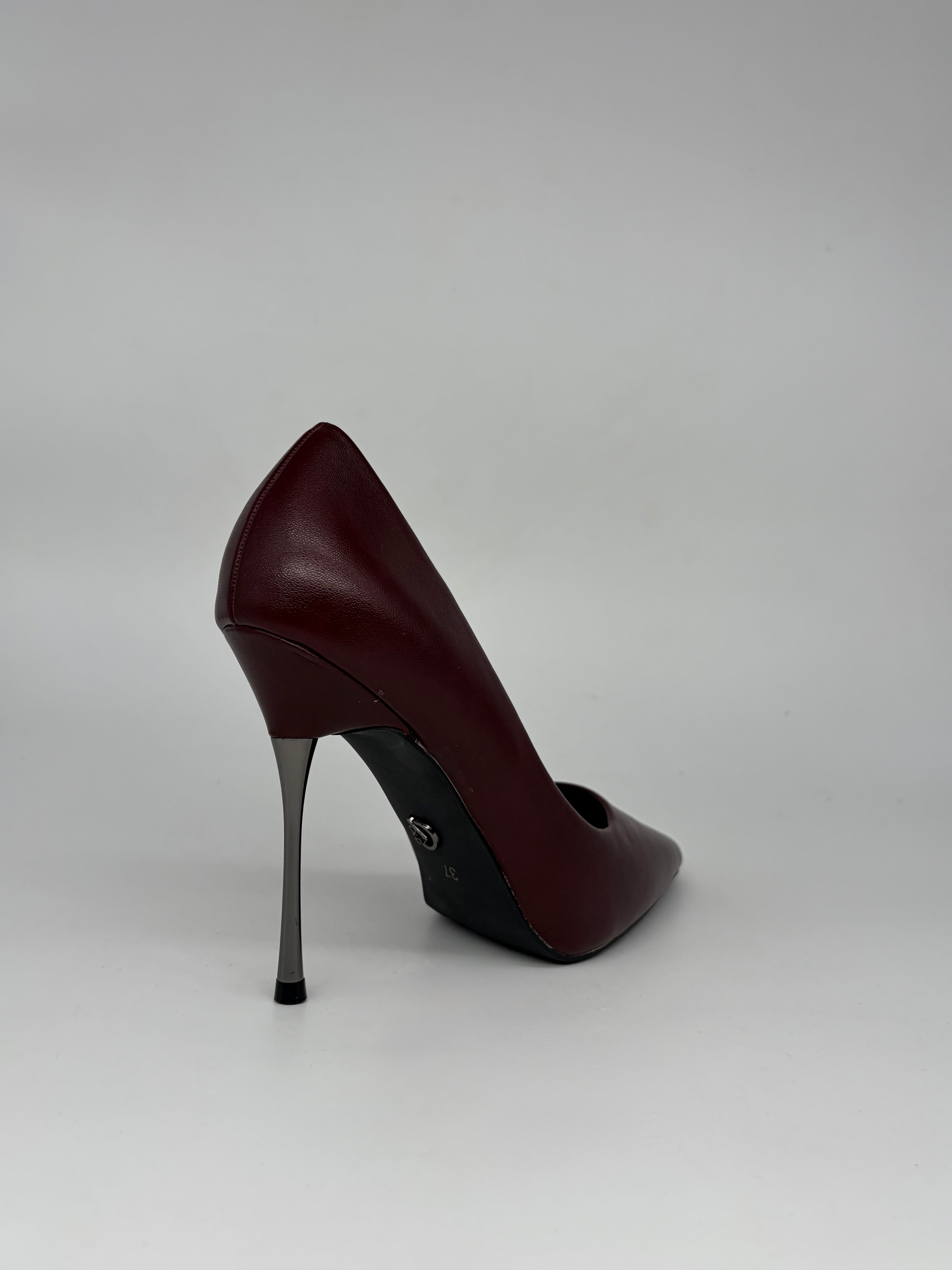 Gold & Gold - Tacco a stiletto effetto scultura Nero/Rosso