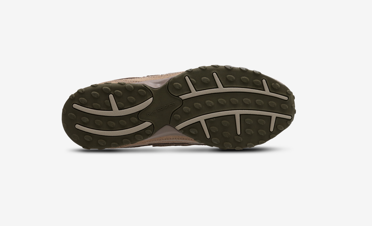 NEW  BALANCE 204L