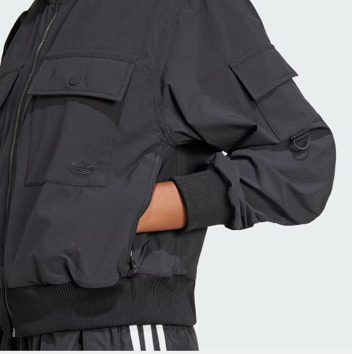 Giacca a vento adidas Premium Essentials Jacket Woven