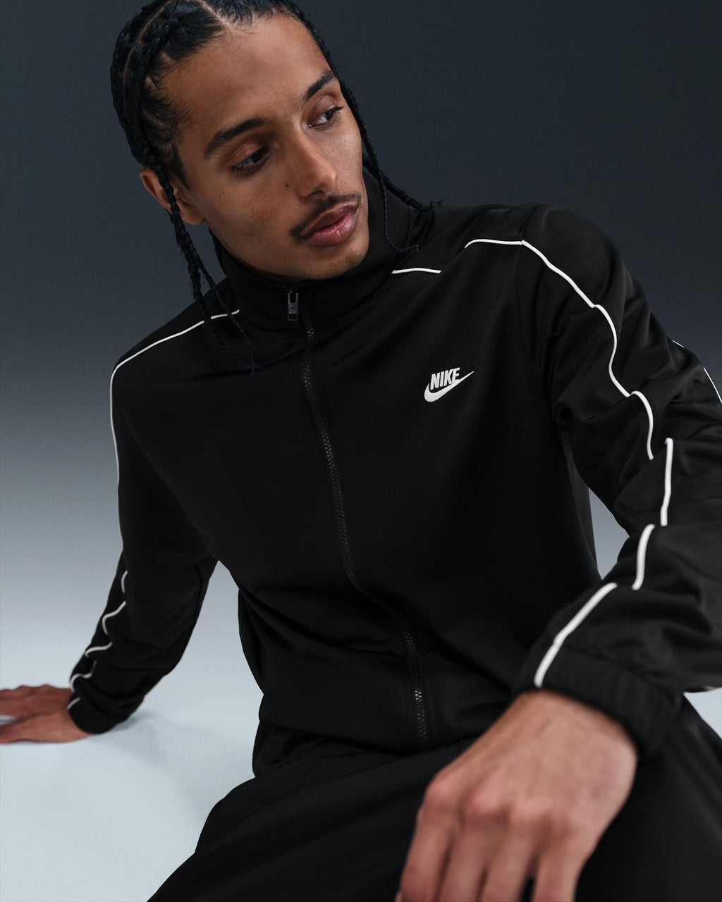 Nike Sportswear CLUB tuta uomo nera